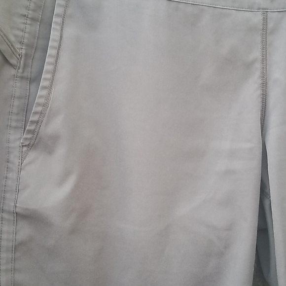 Lululemon Long Shorts Size 10 - Picture 8 of 9